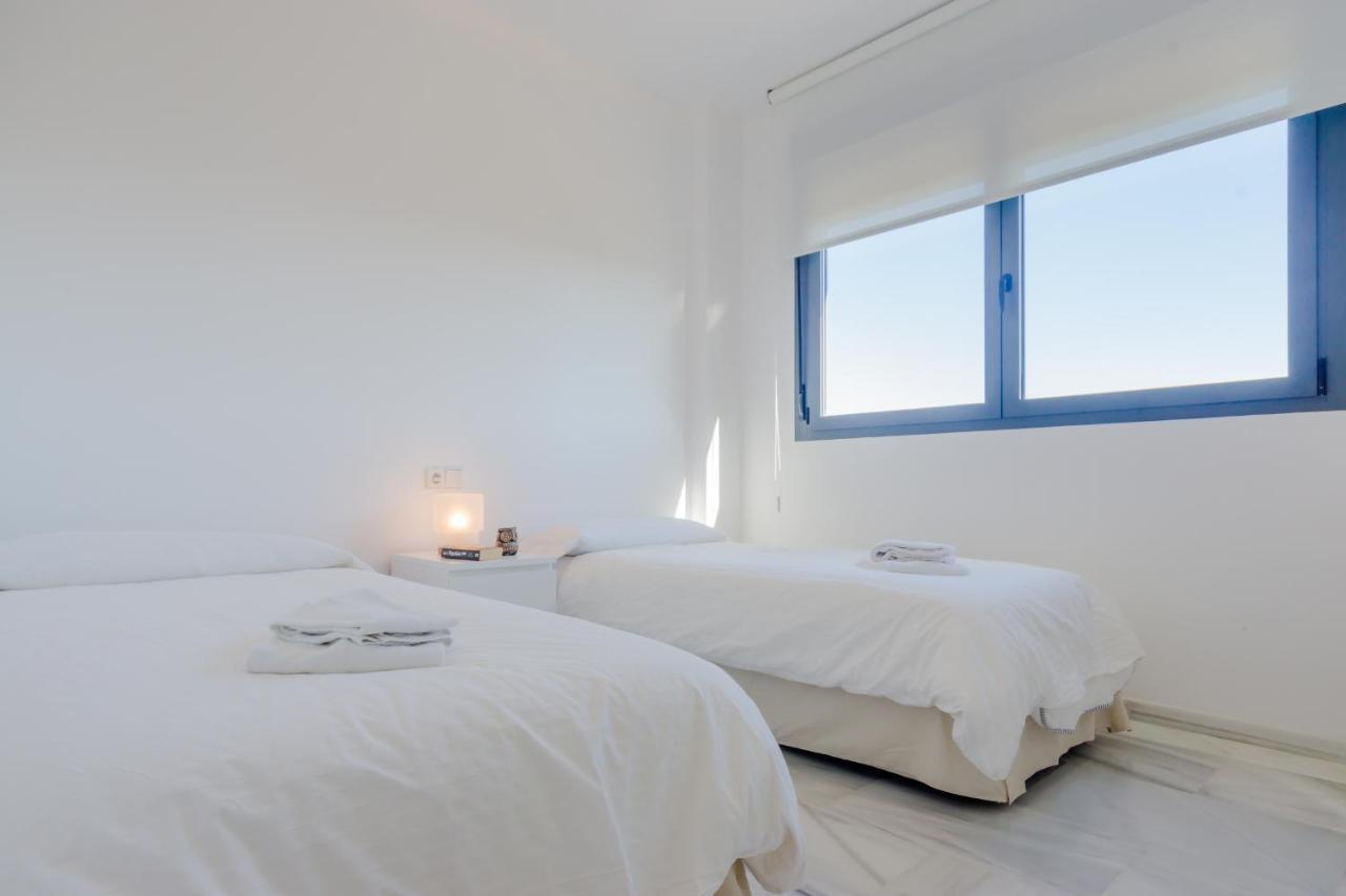 Apartamentos Bahia Blanca El Puerto de Santa María Esterno foto
